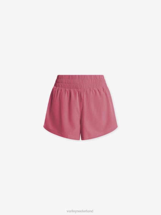 BD04L275 Rose Kallin loopt kort 3 